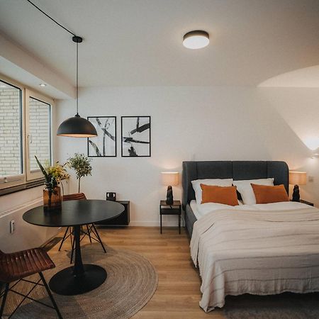 Downtown Apartment Mit Luxusbad Am Hafen Nur 5 Minuten Zu Fuss In Die Innenstadt Und Zum Bahnhof! オルデンブルク エクステリア 写真