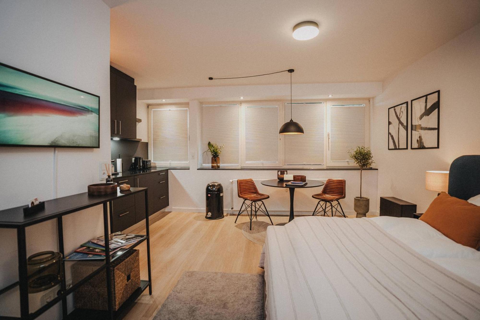 Downtown Apartment Mit Luxusbad Am Hafen Nur 5 Minuten Zu Fuss In Die Innenstadt Und Zum Bahnhof! オルデンブルク エクステリア 写真